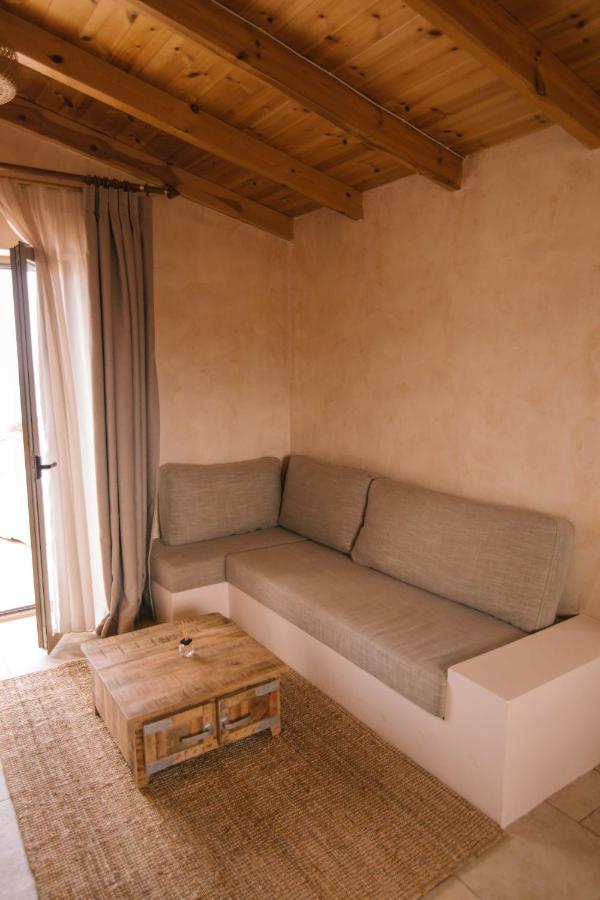 Mani Luxury Suites And Studios In Gytheio With Private Pools Exterior foto