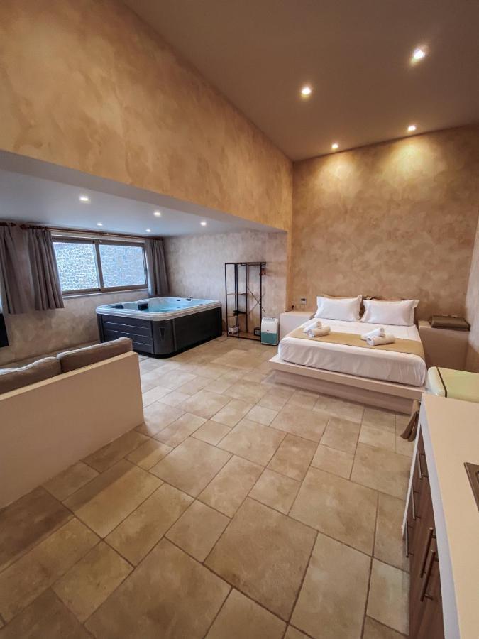 Mani Luxury Suites And Studios In Gytheio With Private Pools Exterior foto