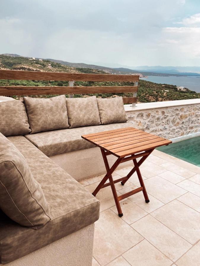 Mani Luxury Suites And Studios In Gytheio With Private Pools Exterior foto
