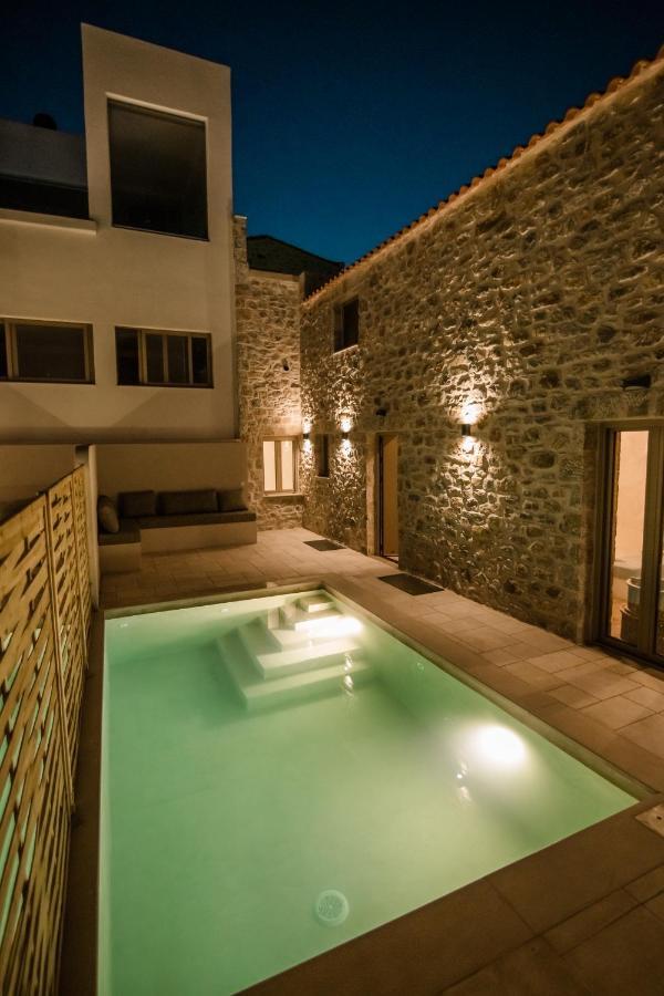 Mani Luxury Suites And Studios In Gytheio With Private Pools Exterior foto