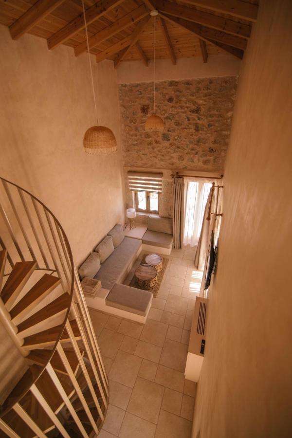 Mani Luxury Suites And Studios In Gytheio With Private Pools Exterior foto